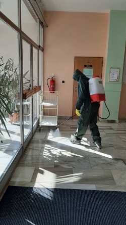 desinfekce společných prostor a chodeb domu s pečovatelskou službou